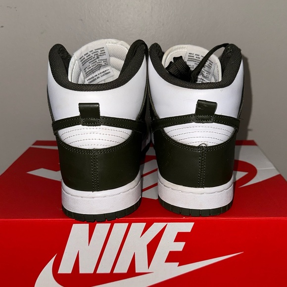 Nike Dunk High 'Cargo Khaki' 2022 - Picture 4 of 4